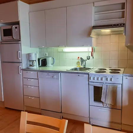 Kuerkoemmeli, Apartment *